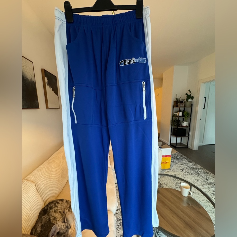 Blue men’s sweatpants. Brand new.